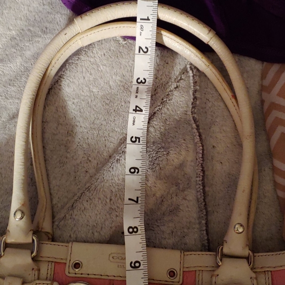 SOLD.......Coach bag - Picture 9 of 16